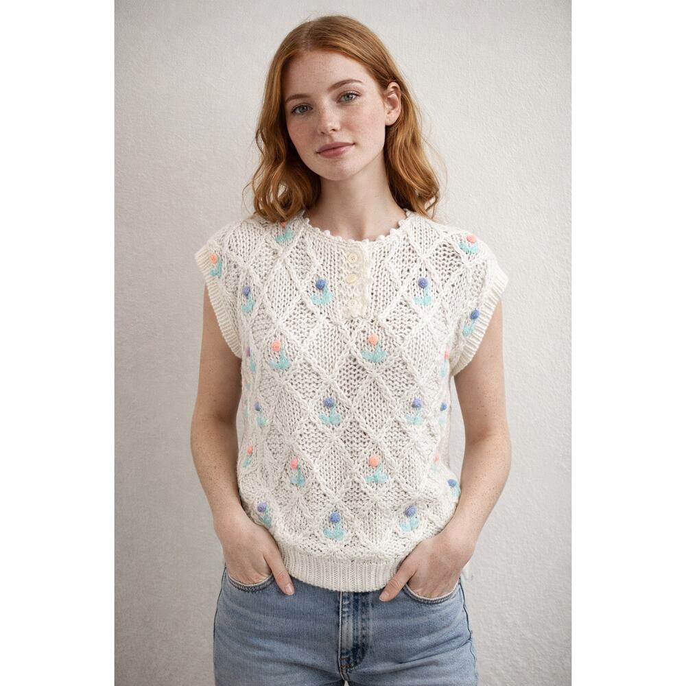 Vintage Lady Van Heusen Sweater Vest Cream Pastel Floral Design Hand Knit Easter